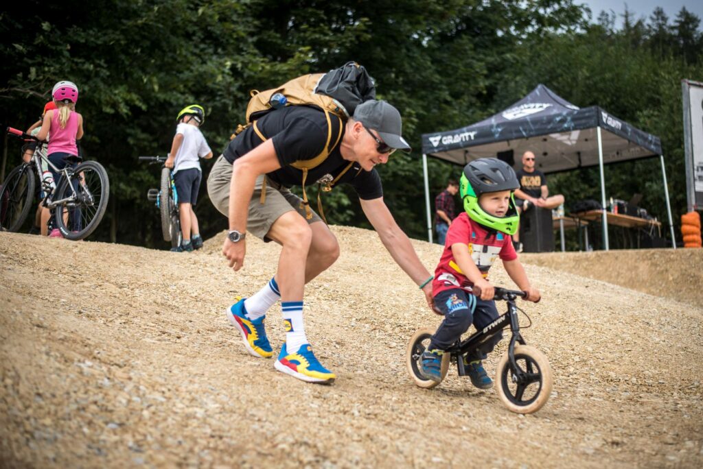 easy tracks for children on a bike - Apartments za Bukem